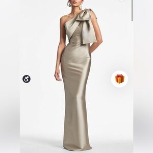 Sacchin & Babi Bonnie Gown in pewter size 8